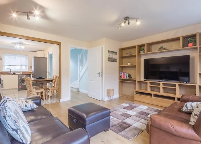 Modern And Comfy 3 Bed Cambridge House