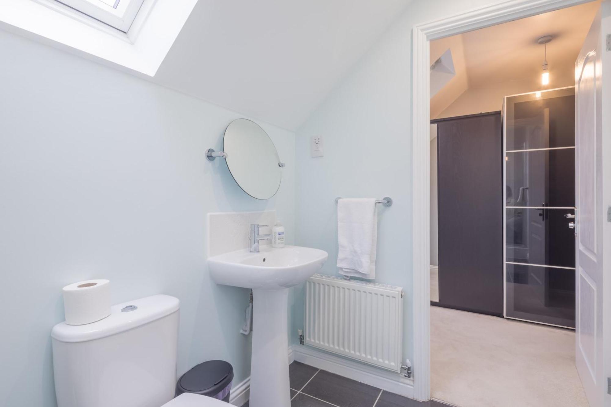 Modern And Comfy 3 Bed House Cambridge (Cambridgeshire)